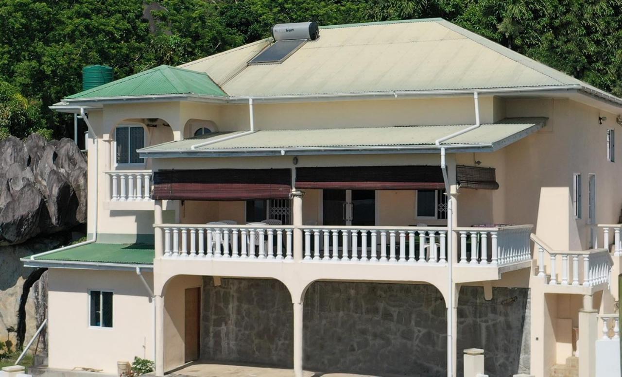 Haus Megan Villa Glacis  Luaran gambar