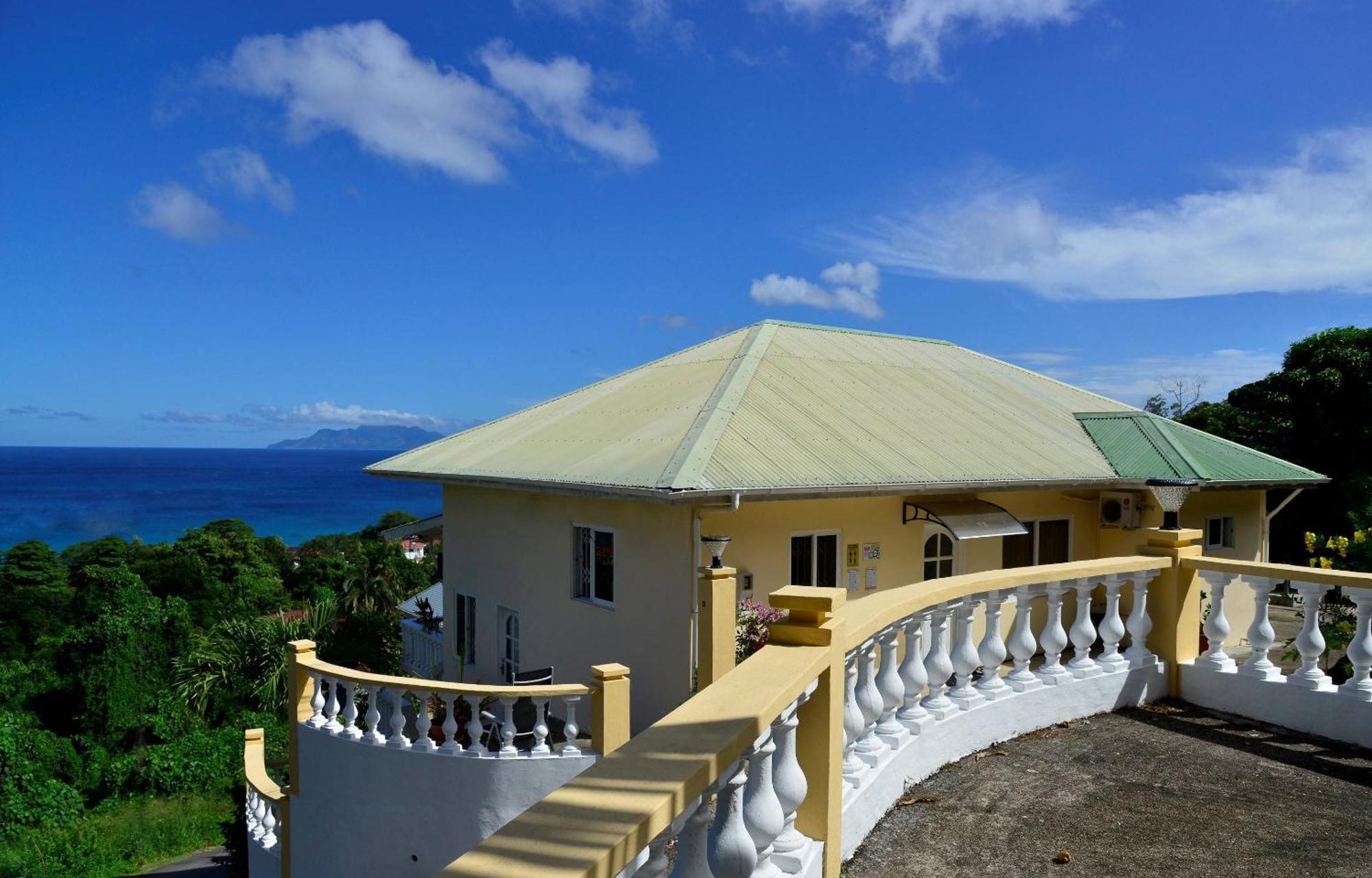 Haus Megan Villa Glacis  Luaran gambar
