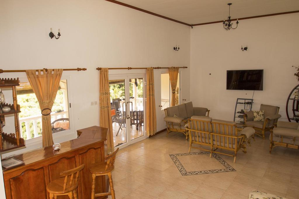 Haus Megan Villa Glacis  Luaran gambar